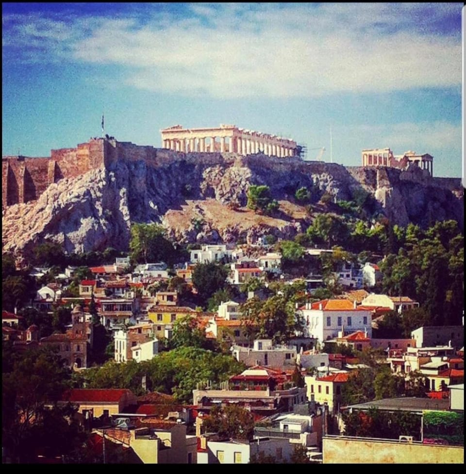 Acropolis stunning view Penthouse in Plaka for 2! Apartment in Plaka