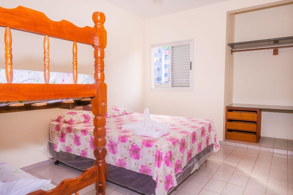 Photo of the whole room, bunk bed