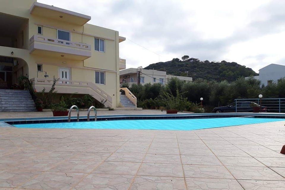 Litinas Apartments with pool Apartment in Agia Marina