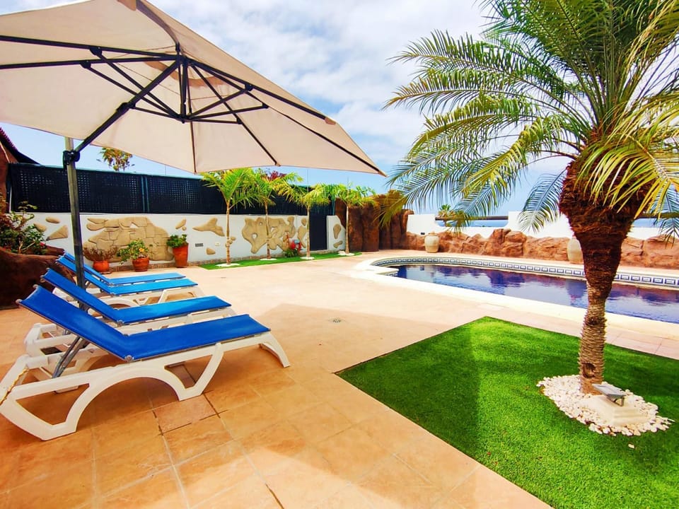 Garden, Solarium, View (from property/room), Swimming pool