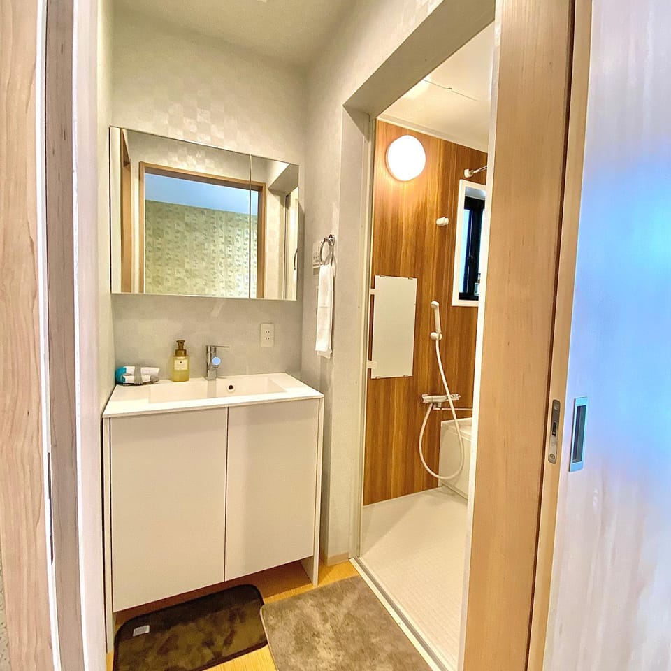Shower, Bathroom