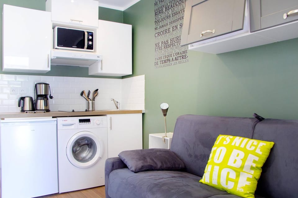LE REFUGE avec terrasse et jardin, en plein centre-ville, gare 5 minutes à pieds Apartment in Nice