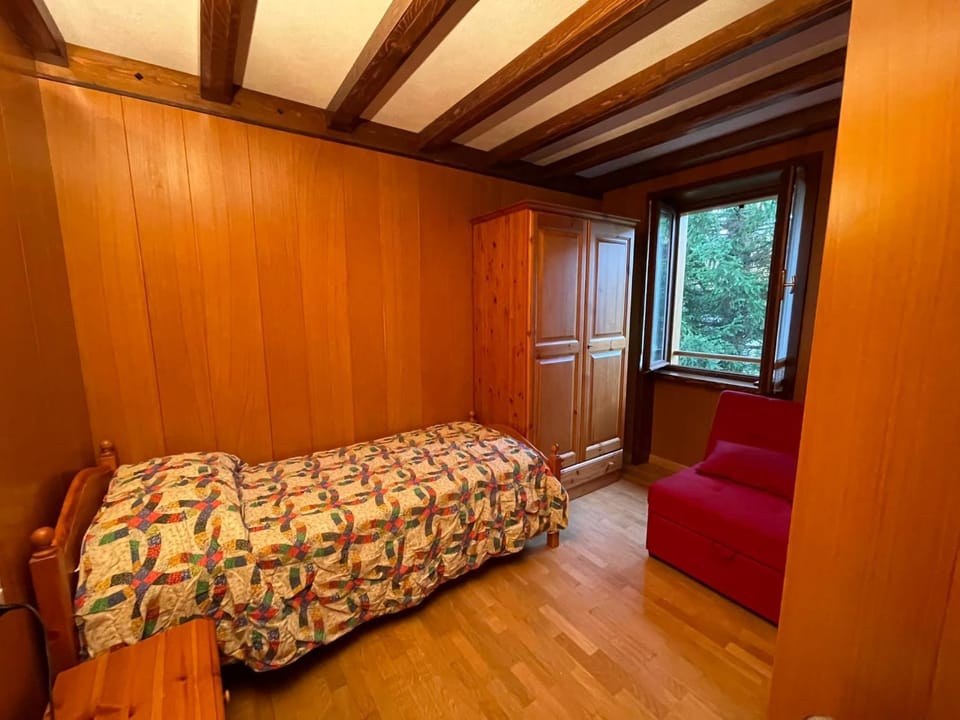 Santi’s Apartment House in Trentino-South Tyrol