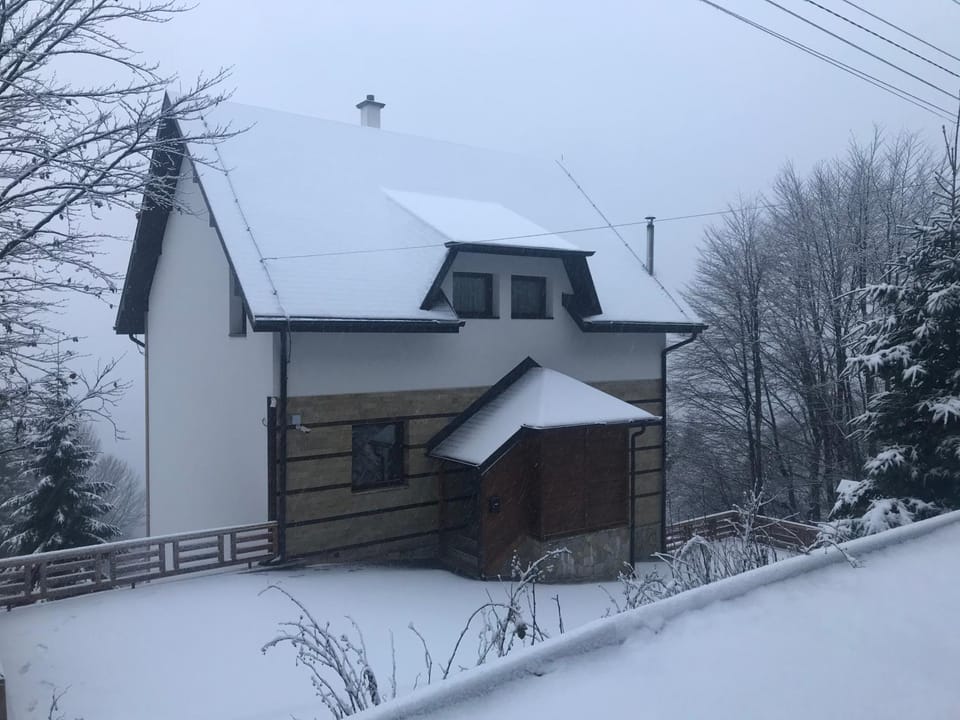 Property building, Winter