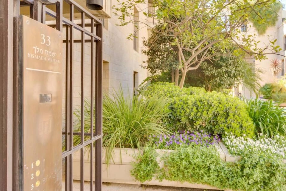 Mamilla Pool - David's Village - Jerusalem-Rent Apartment in Jerusalem