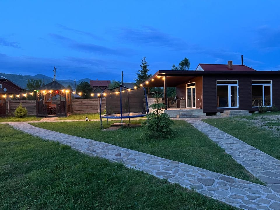 BBQ facilities, Seating area