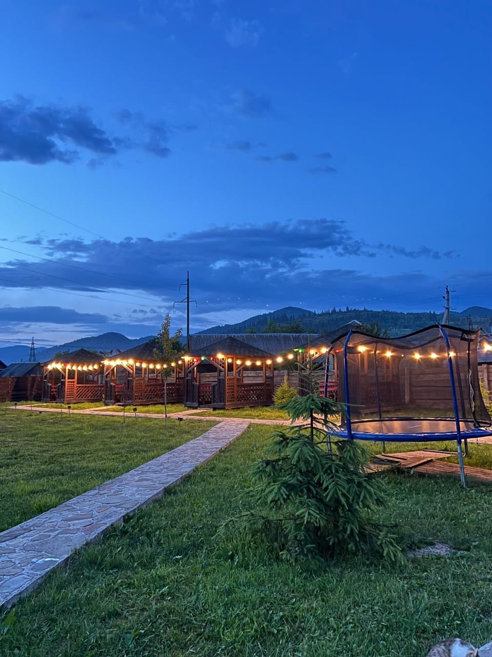 BBQ facilities, Seating area, Mountain view