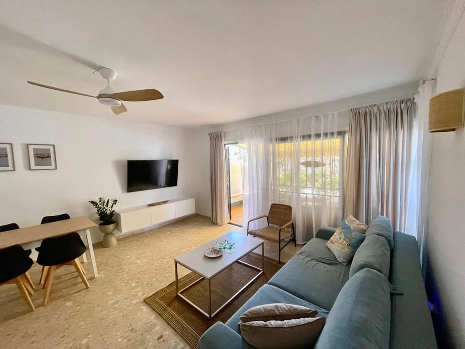 2 BDR,2 BATH Amarilla Golf Apartment Apartment in Abona