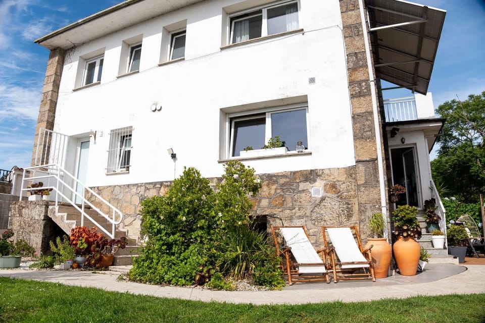 Villa Anselma, casa compartida Vacation rental in Pontevedra