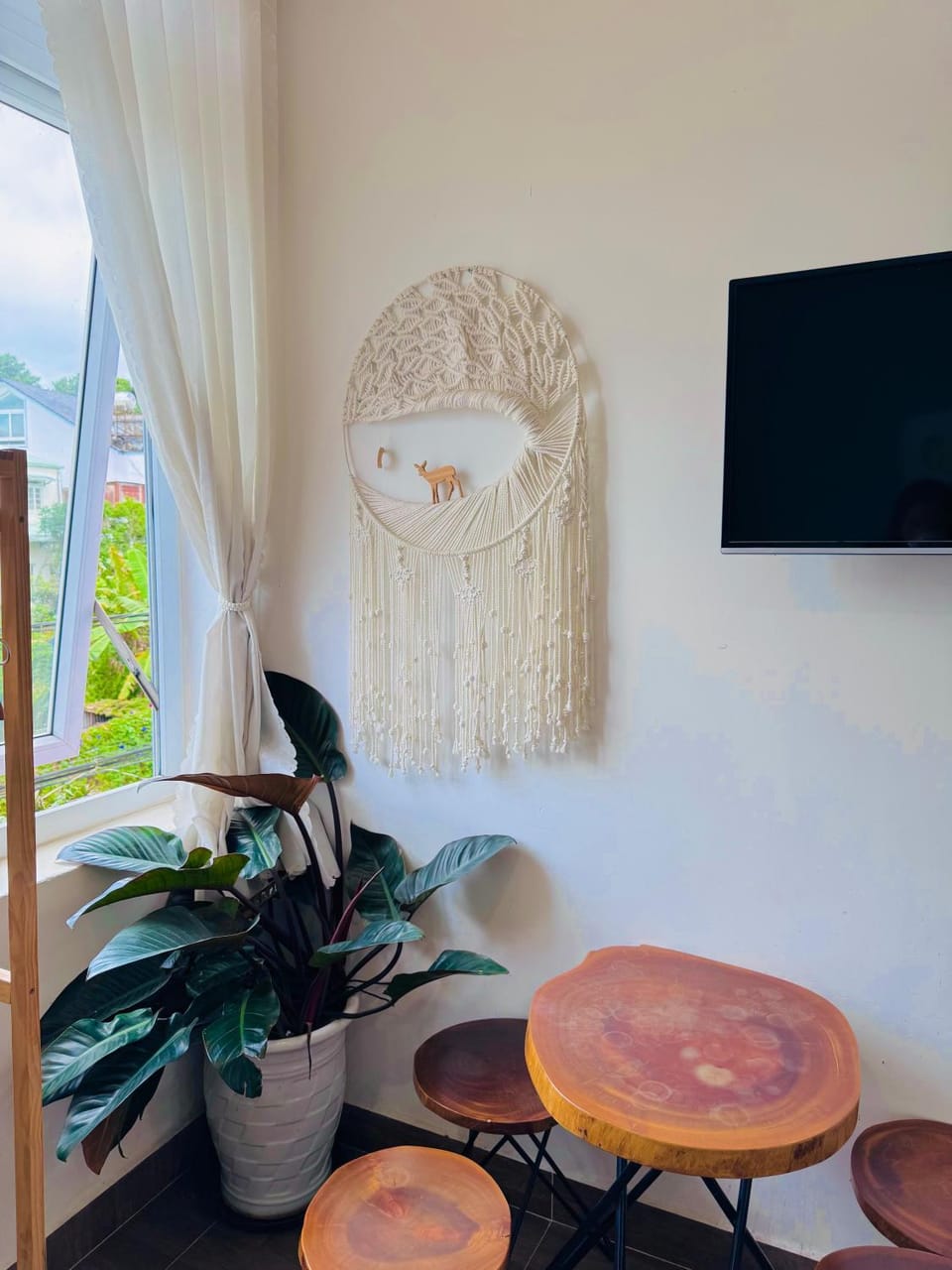 Selena Dalat Homestay Yersin Bed and Breakfast in Dalat