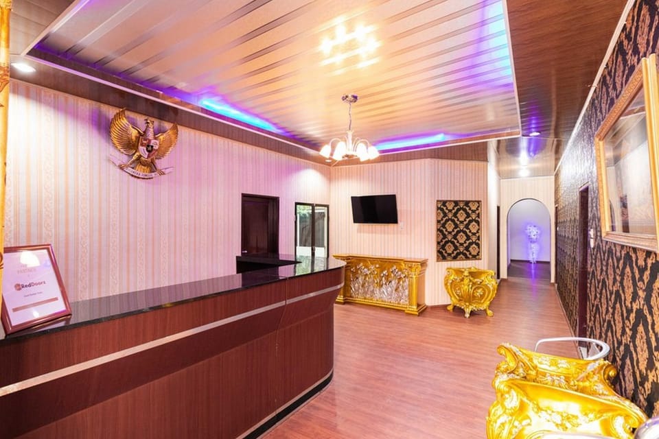 RedDoorz Plus near Universitas Methodist Medan Bed and Breakfast in Indonesia