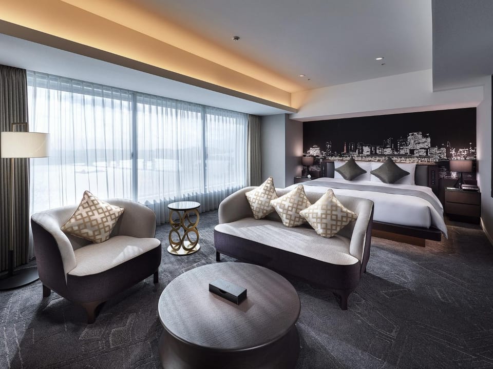 Bed, Living room, Photo of the whole room, Bedroom