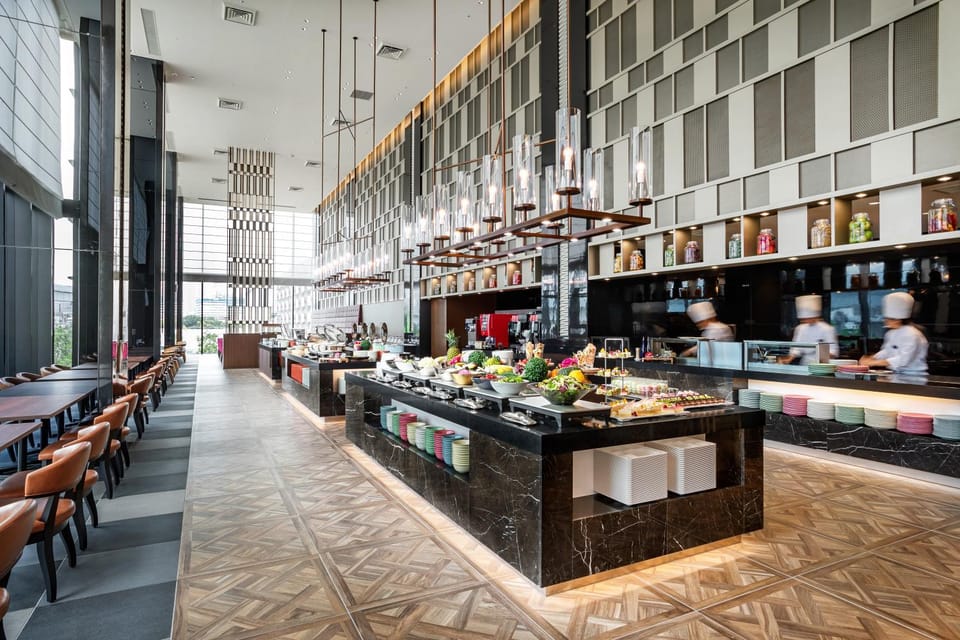 Restaurant/places to eat, Food and drinks