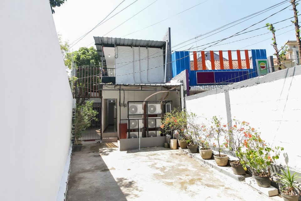 Property building, Facade/entrance