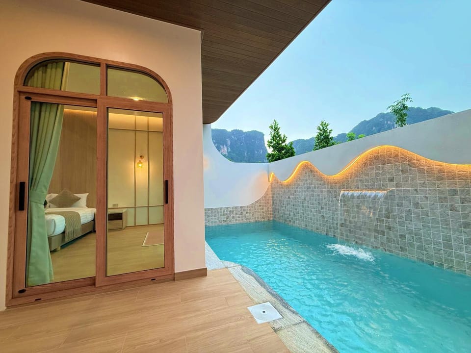 Mountain view, Swimming pool