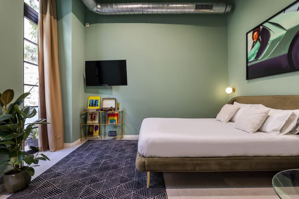 Bed, Bedroom