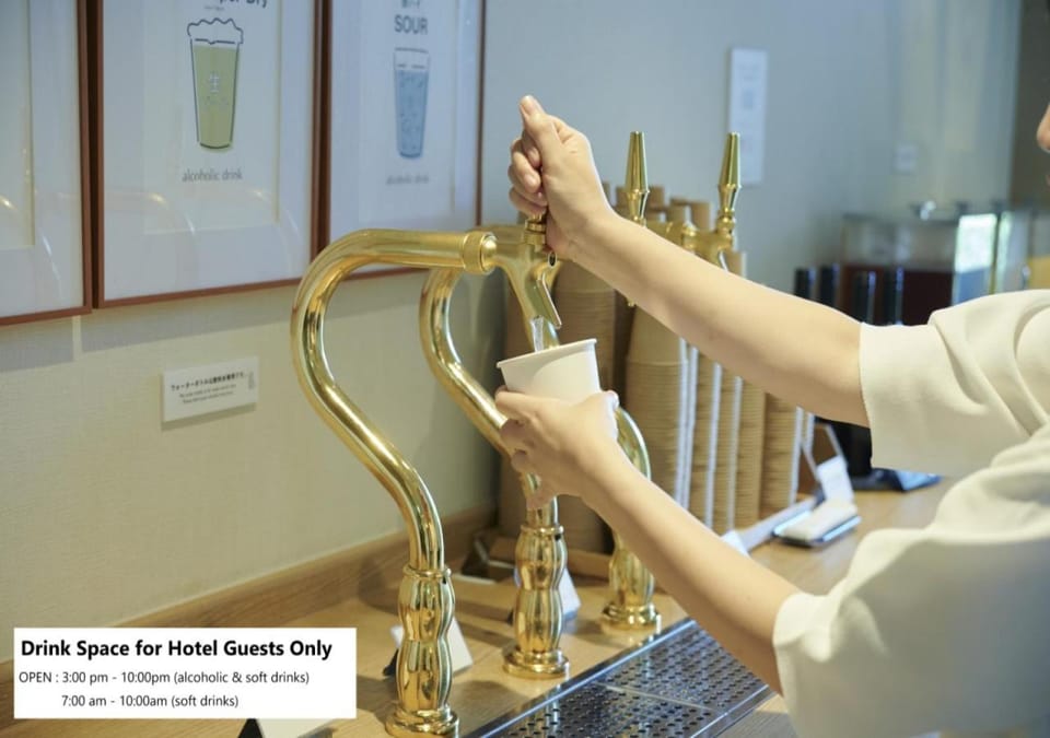 Coffee/tea facilities, Area and facilities, Drinks, Alcoholic drinks, Non alcoholic drinks