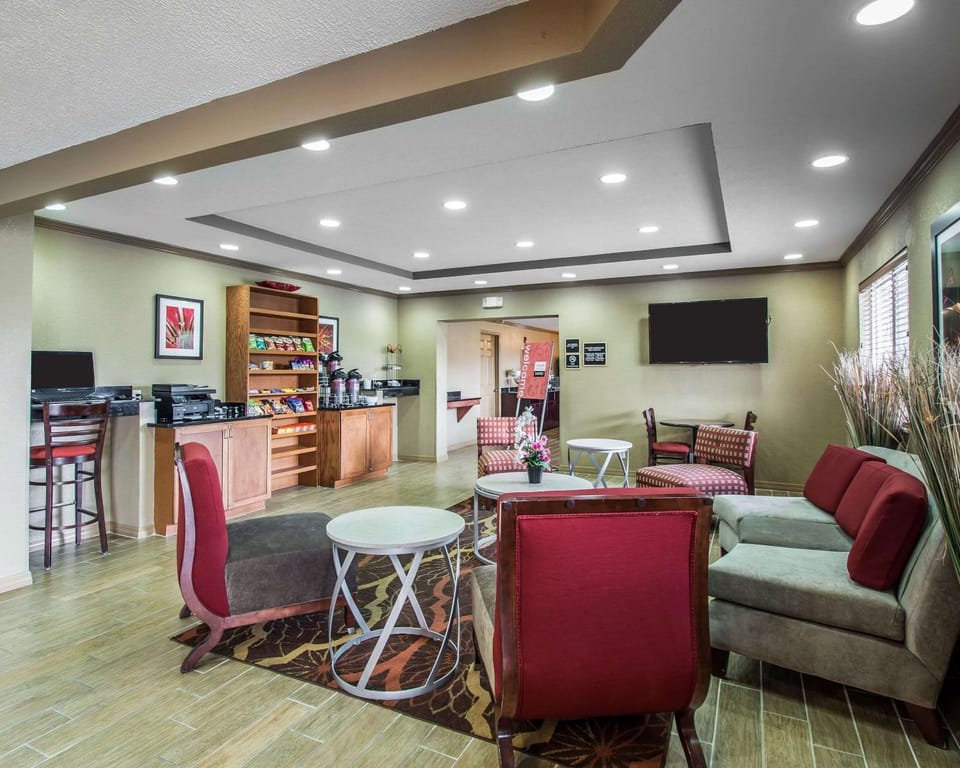 Lobby or reception, On site