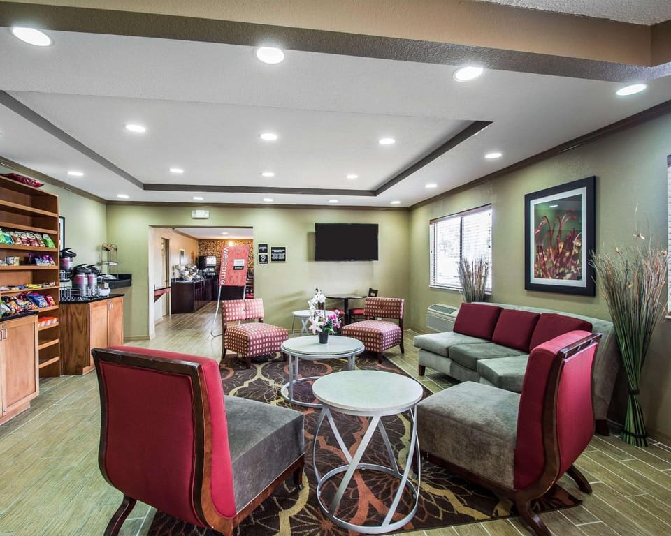 Lobby or reception, On site