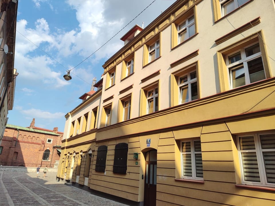 Property building, Neighbourhood, Street view