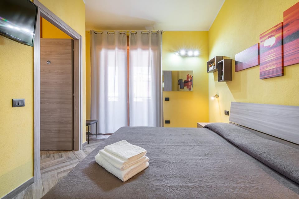 Property building, Living room, Bedroom