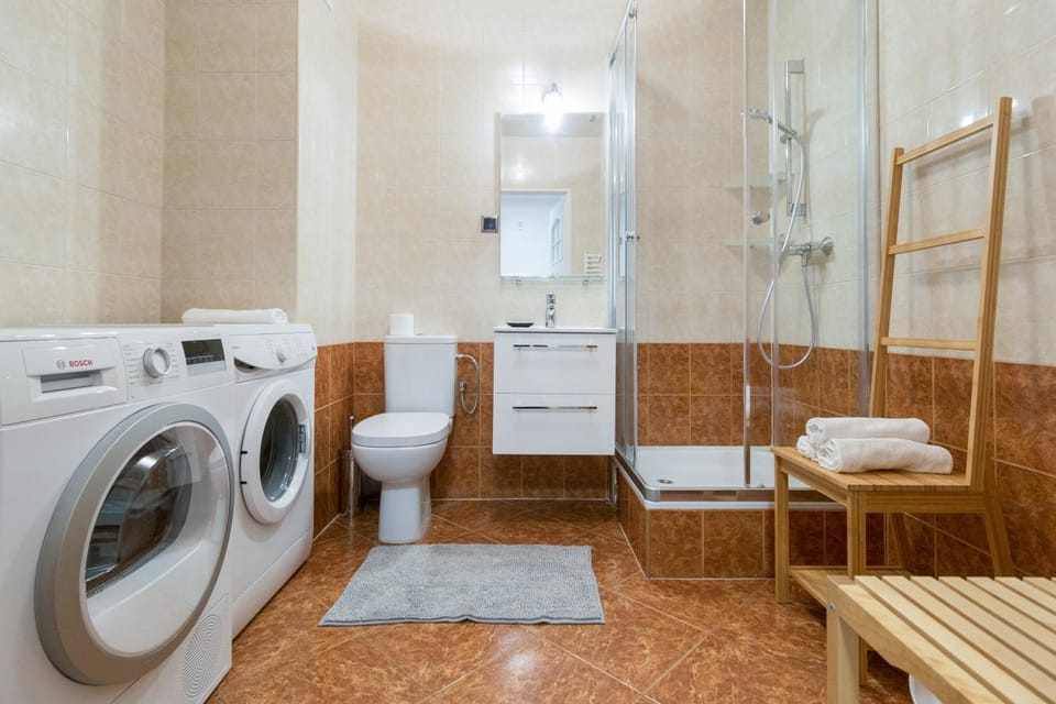 Wodna Street Big Family Apartment Apartment in Krakow