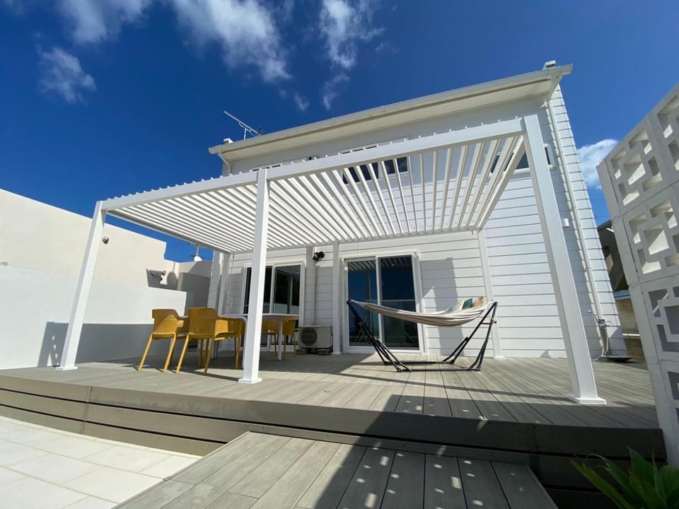 Property building, Patio
