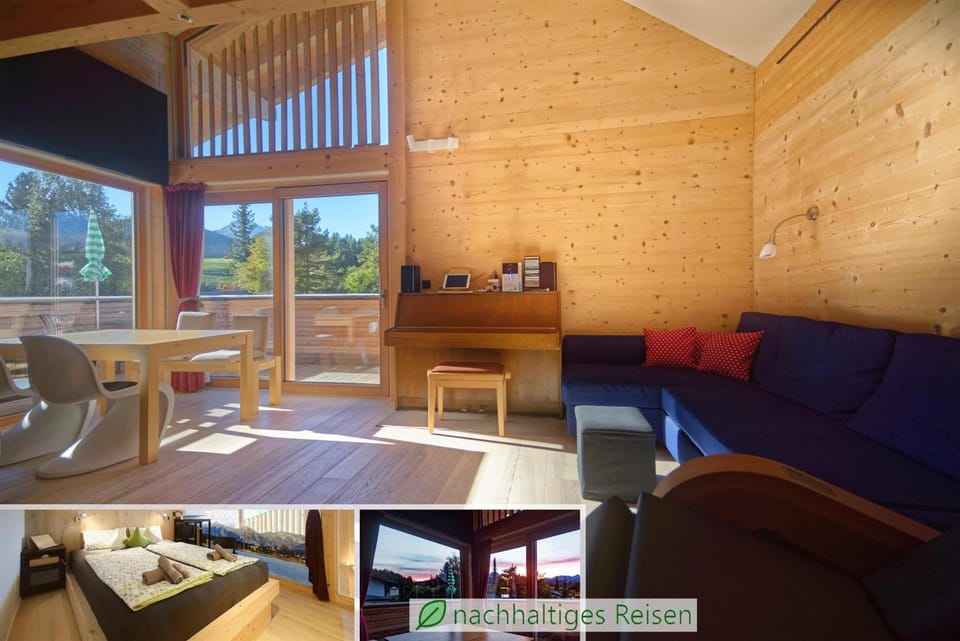 View (from property/room), Living room, Seating area, Dining area, Landmark view