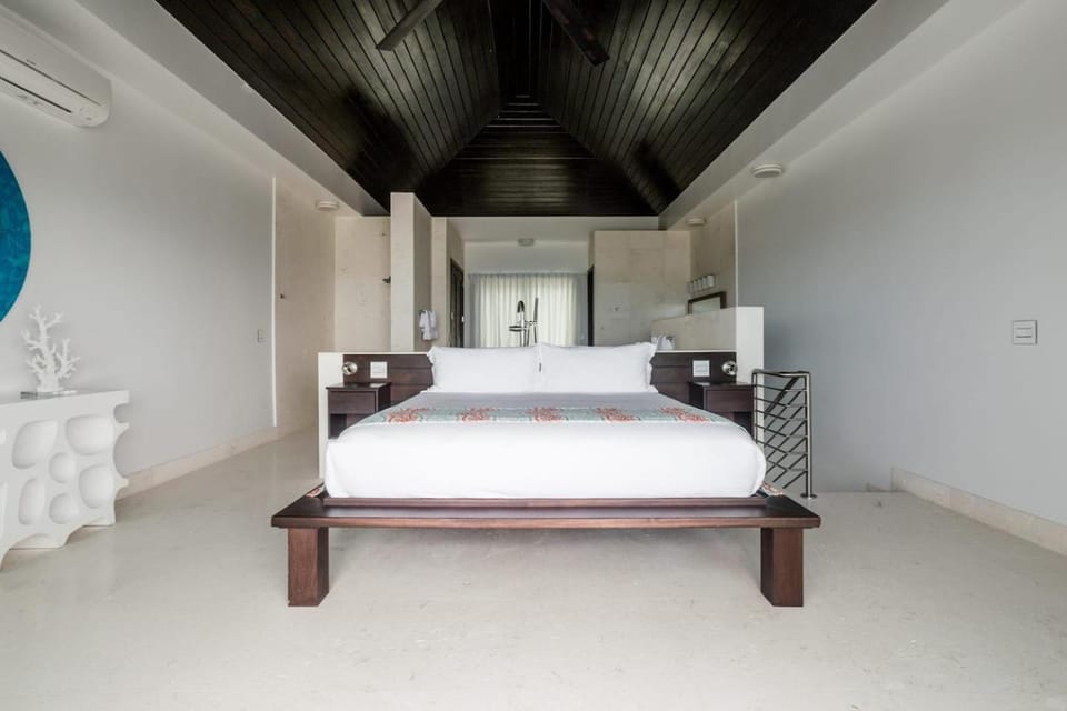 SulMare at Taylor Bay Luxury villas Villa in Turks and Caicos Islands