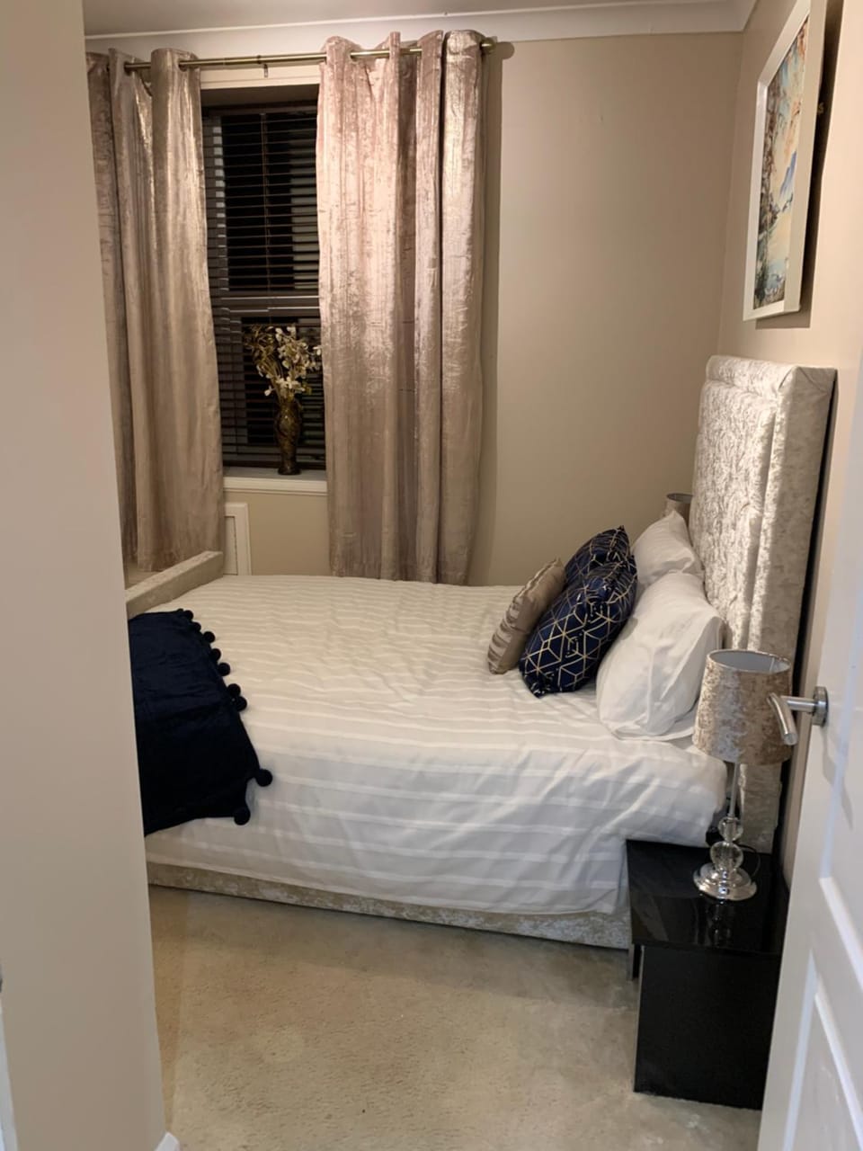 Dunfermline GF flat, 5 min walk to Train St. and High St. Apartment in Dunfermline