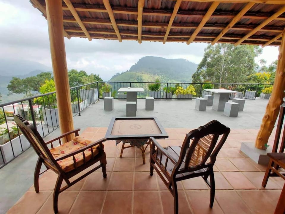 Patio, Day, Natural landscape, View (from property/room), Balcony/Terrace, Seating area, Mountain view