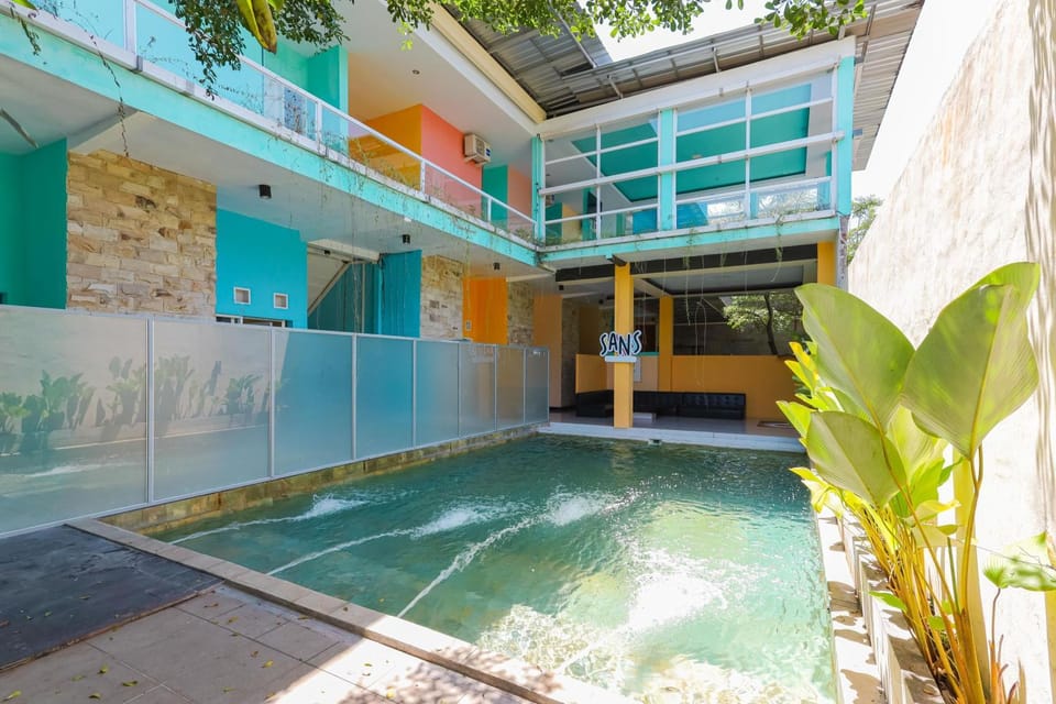 Property building, Swimming pool