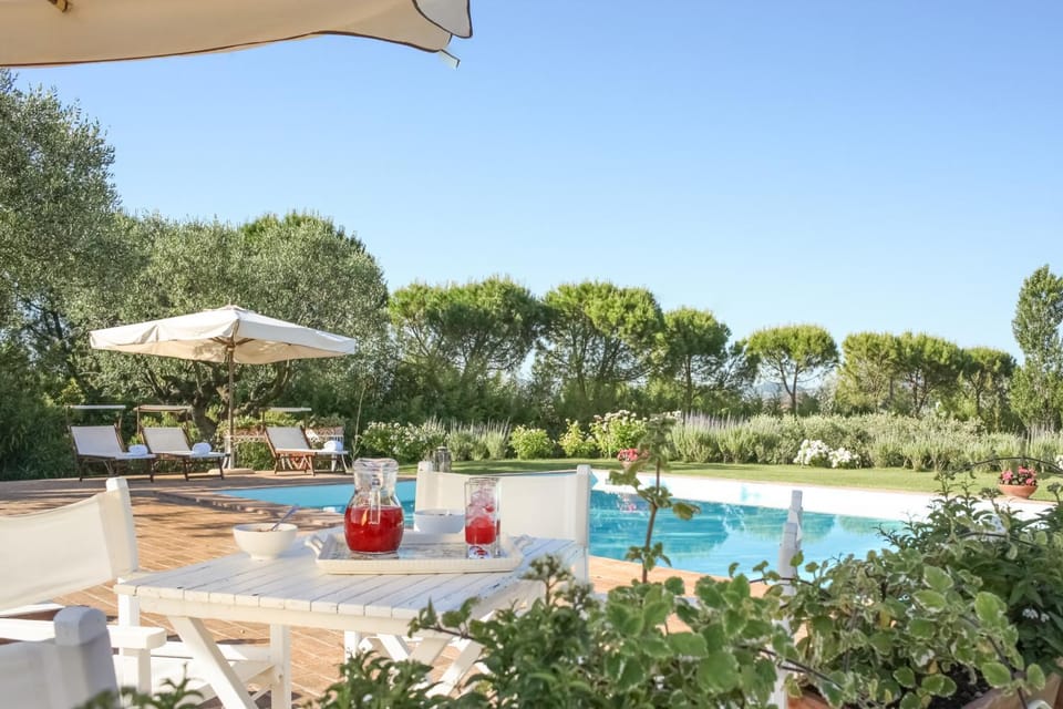 Floor plan, Pool view