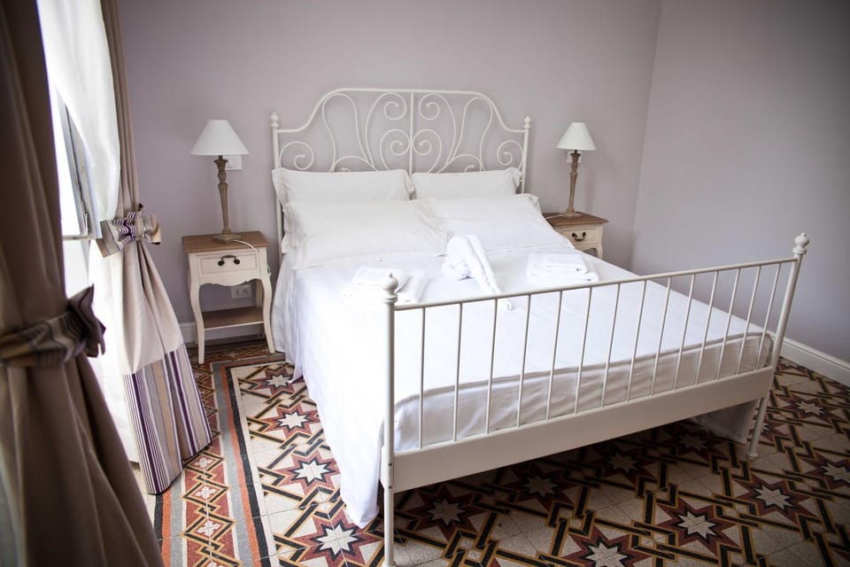 Bed, Day