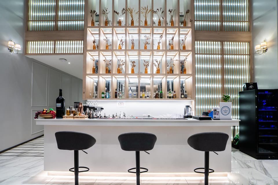 Lounge or bar