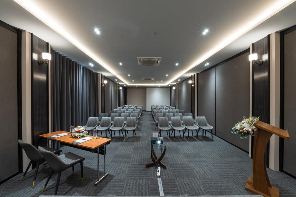 Meeting/conference room