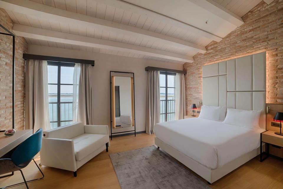 Photo of the whole room, Bedroom, On site