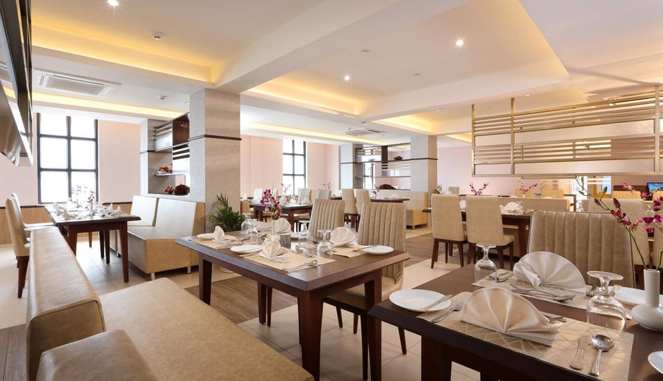 Restaurant/places to eat, Restaurant/places to eat