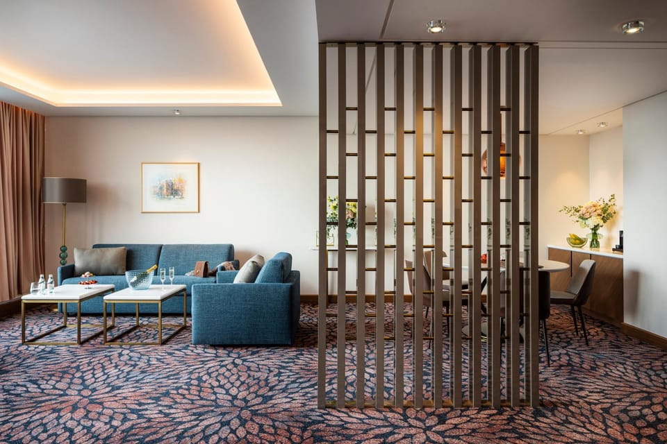 Living room, Seating area, Dining area