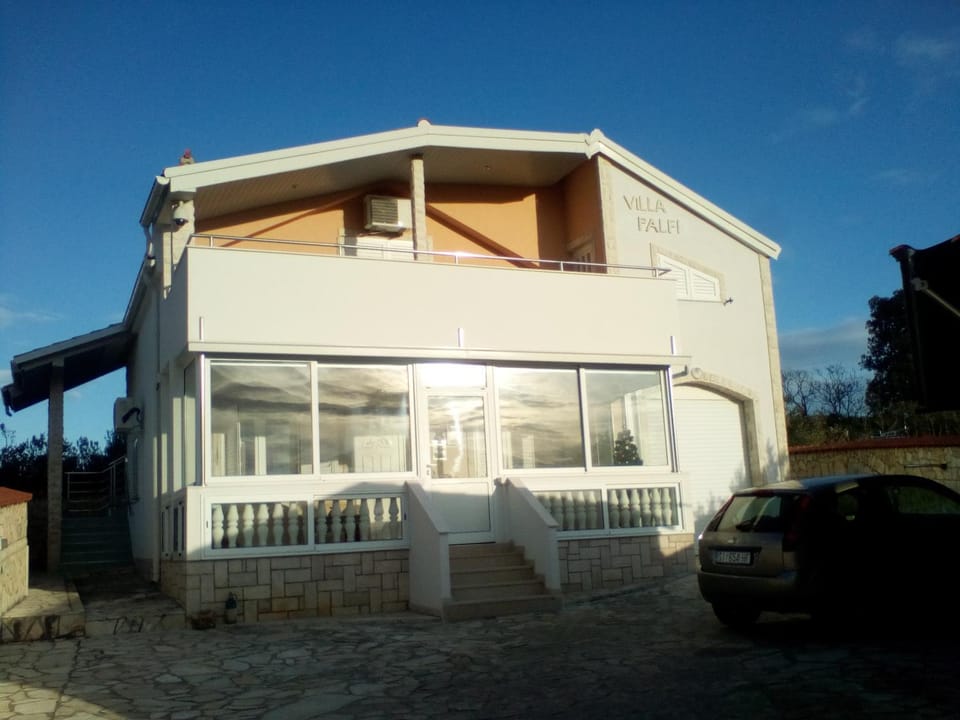 Villa Palfi Bed and Breakfast in Tisno