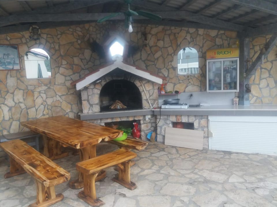 Villa Palfi Bed and Breakfast in Tisno