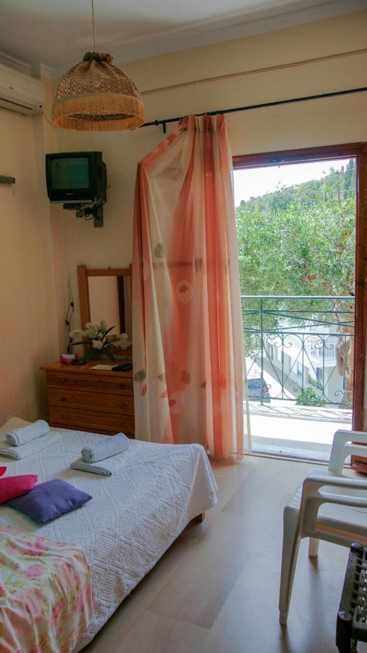 Flowers studios Bed and Breakfast in Corfu, Greece