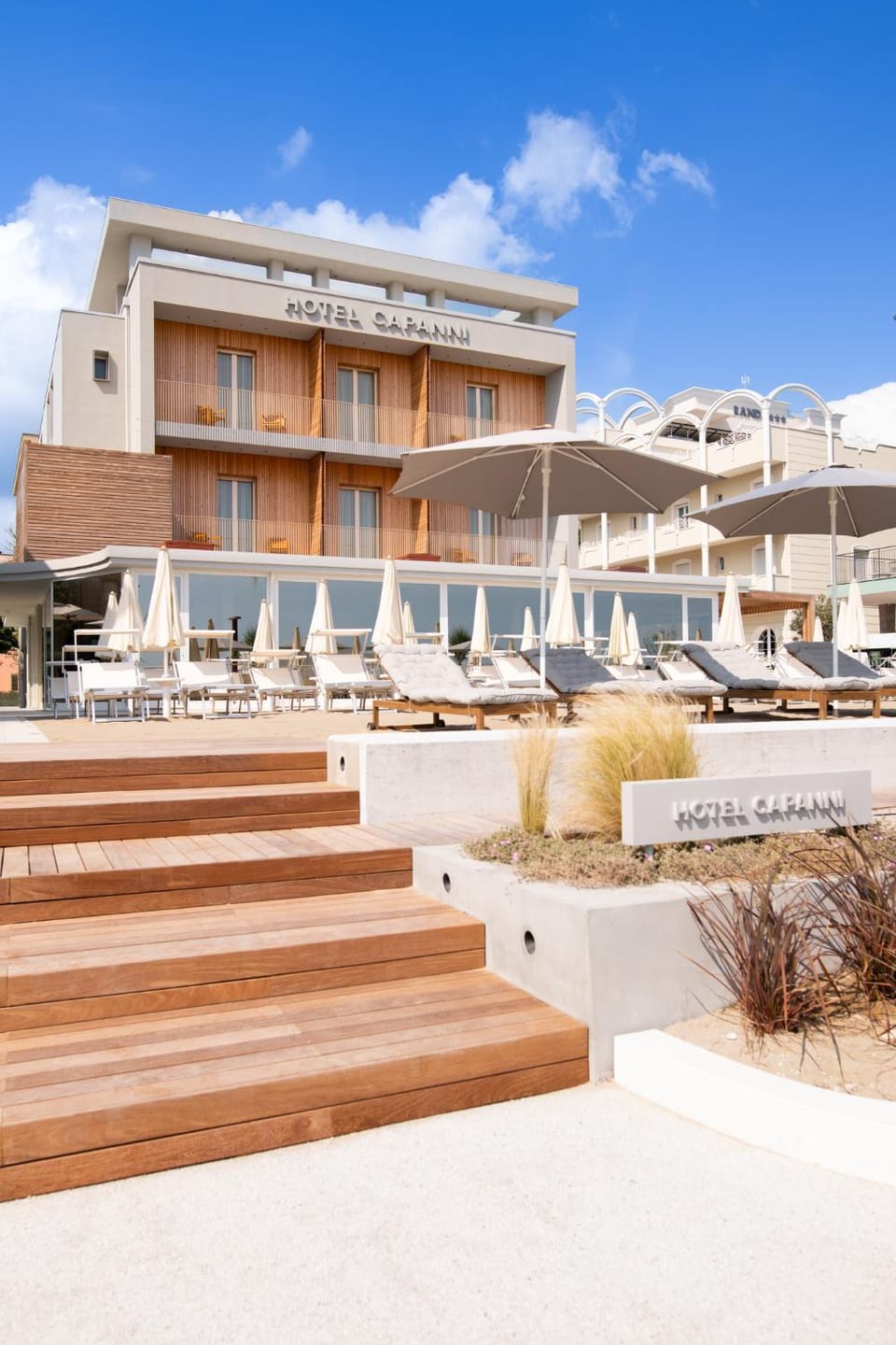 Property building, View (from property/room), Balcony/Terrace, Pool view, sunbed