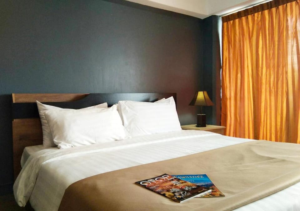 Bedroom, Facility for disabled guests