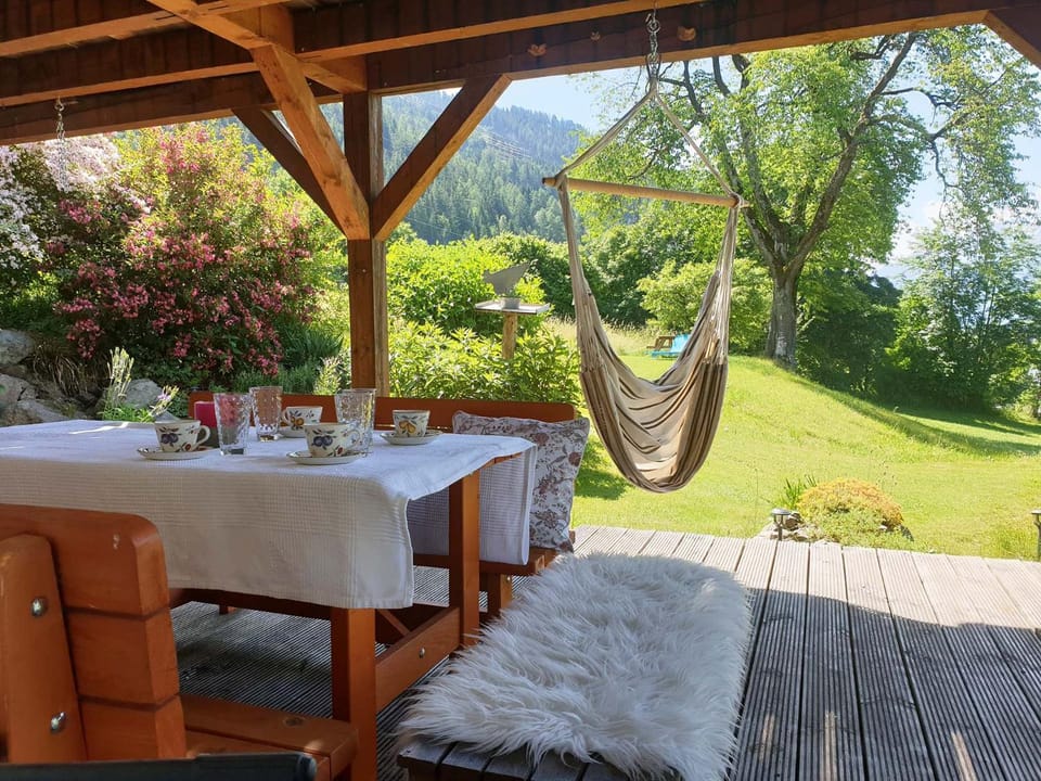 Garden, Seating area