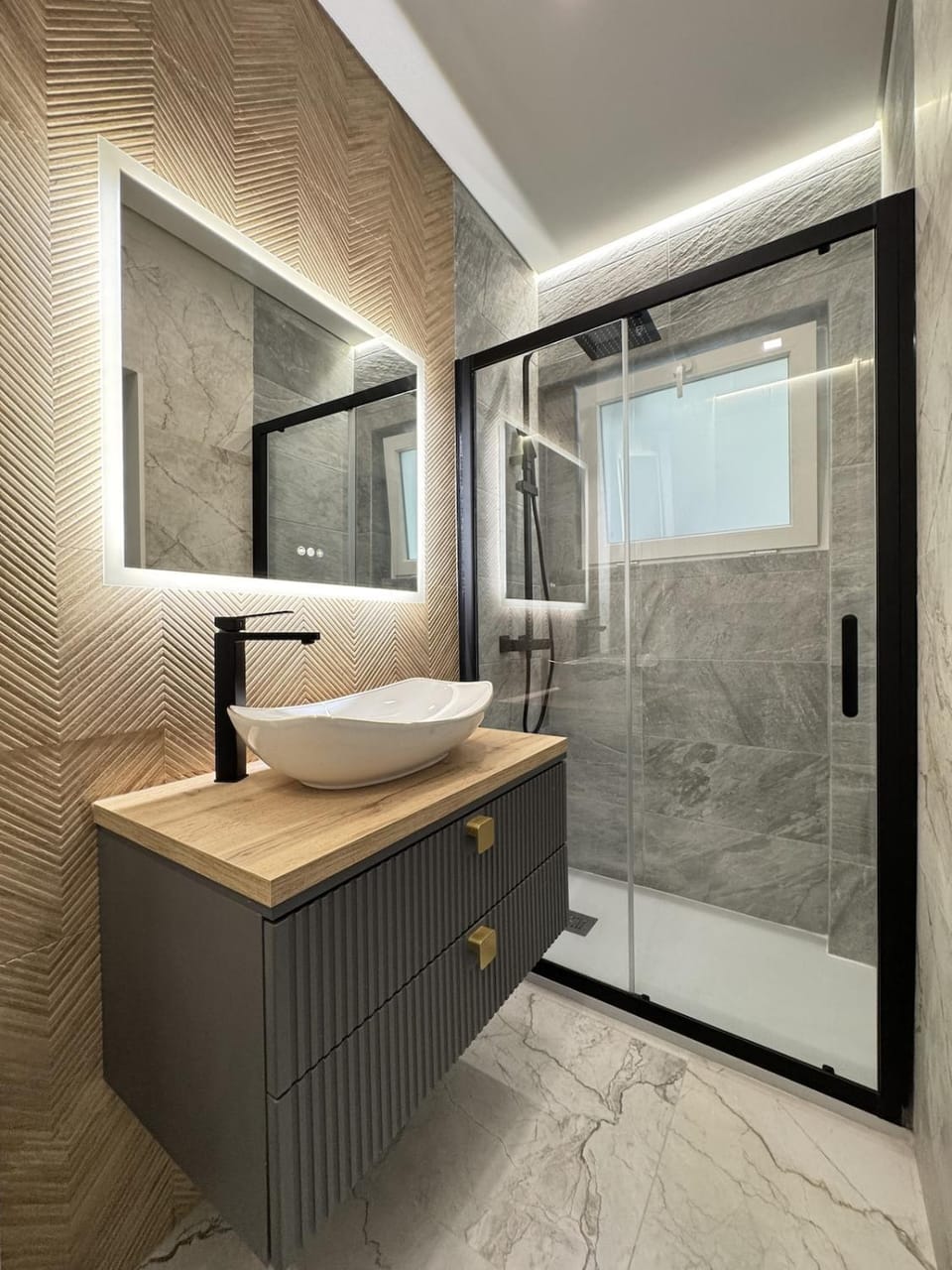 Shower, Bathroom