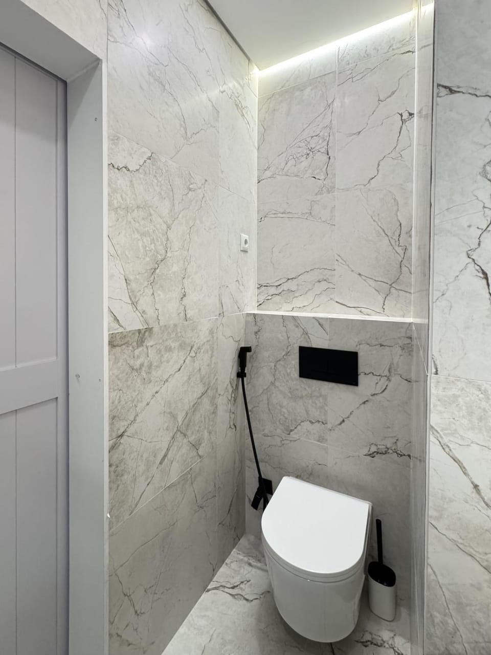Toilet, Bathroom