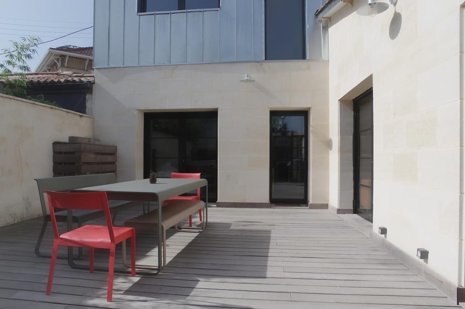 Patio, Dining area