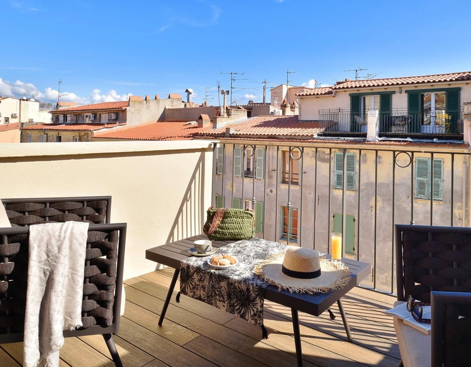 Patio, Balcony/Terrace