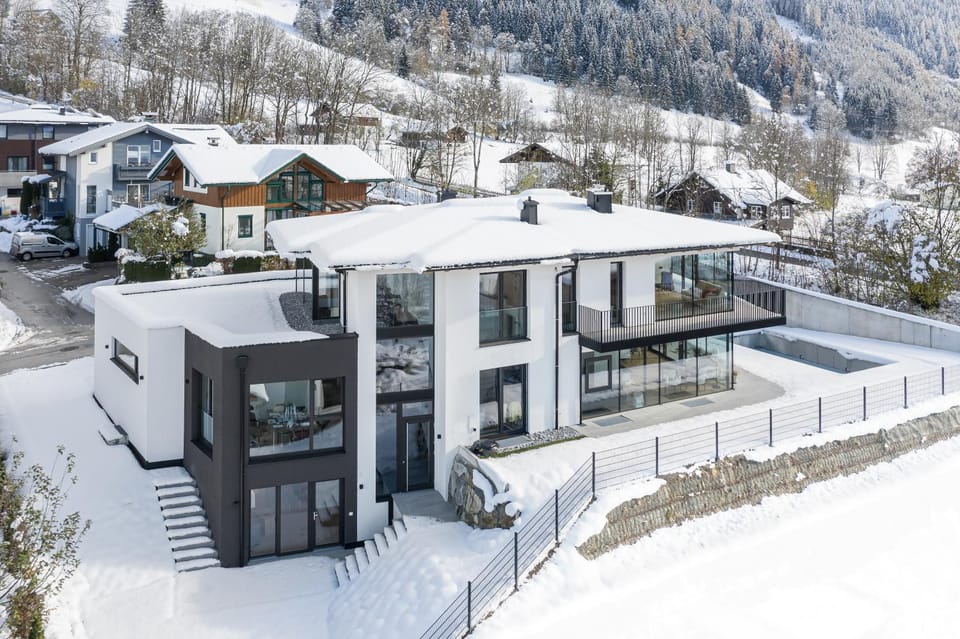 Property building, Winter